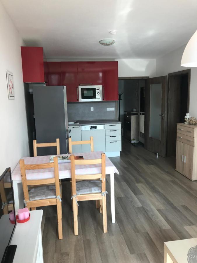 Appartamento Apartmán Plovárna Kamenice nad Lipou Esterno foto